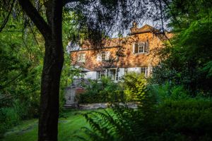 Photo 21- click for photo gallery